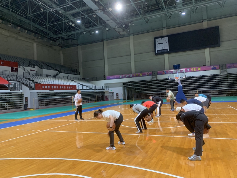 博主：在泰州参加完苏超冠军庆功会的亚泰U21球员已返回长春